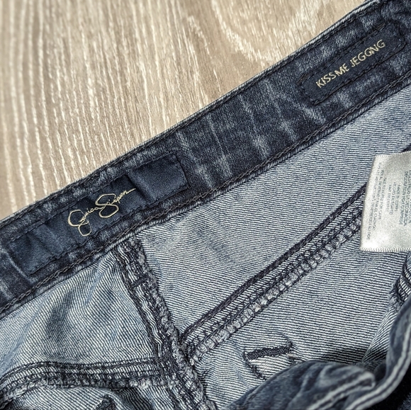 JESSICA SIMPSON | kiss me jeggings - Picture 2 of 5